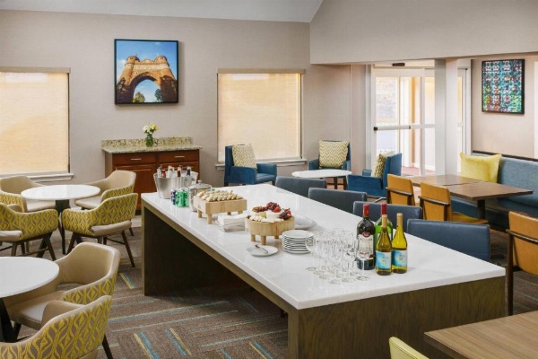 Residence Inn by Marriott Hartford Windsor image 15