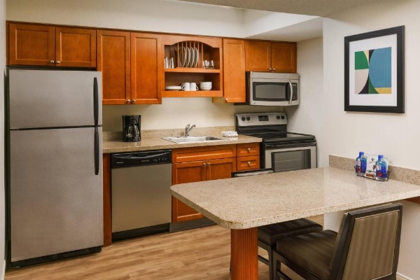 Residence Inn by Marriott Hartford Windsor image 8